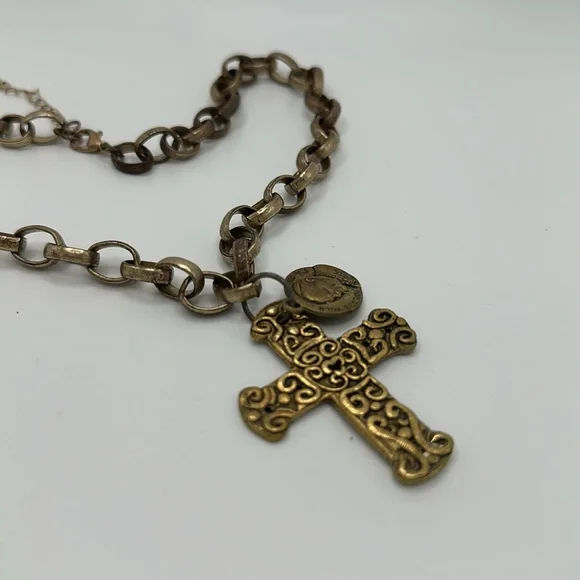 Boho brass chain with cross and pope John Paul ll medallion necklace - Picture 3 of 4